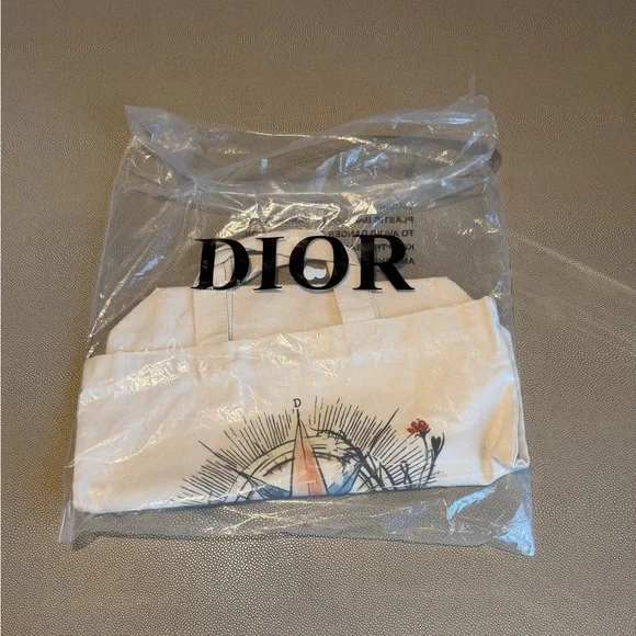 Christian Dior Designer of Dreams Tote NWT - Picture 6 of 7